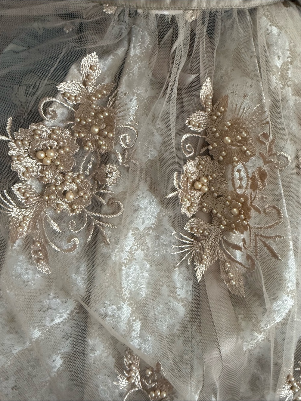 Authentic Kruger Lace Overlay Dirndl - Picture 3 of 5